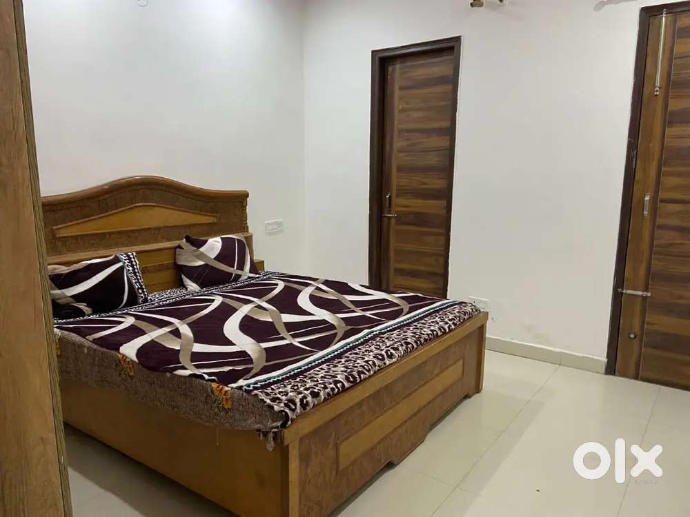 Owner Free AC Fully Furnished Only Bachelors Brokerage 50%