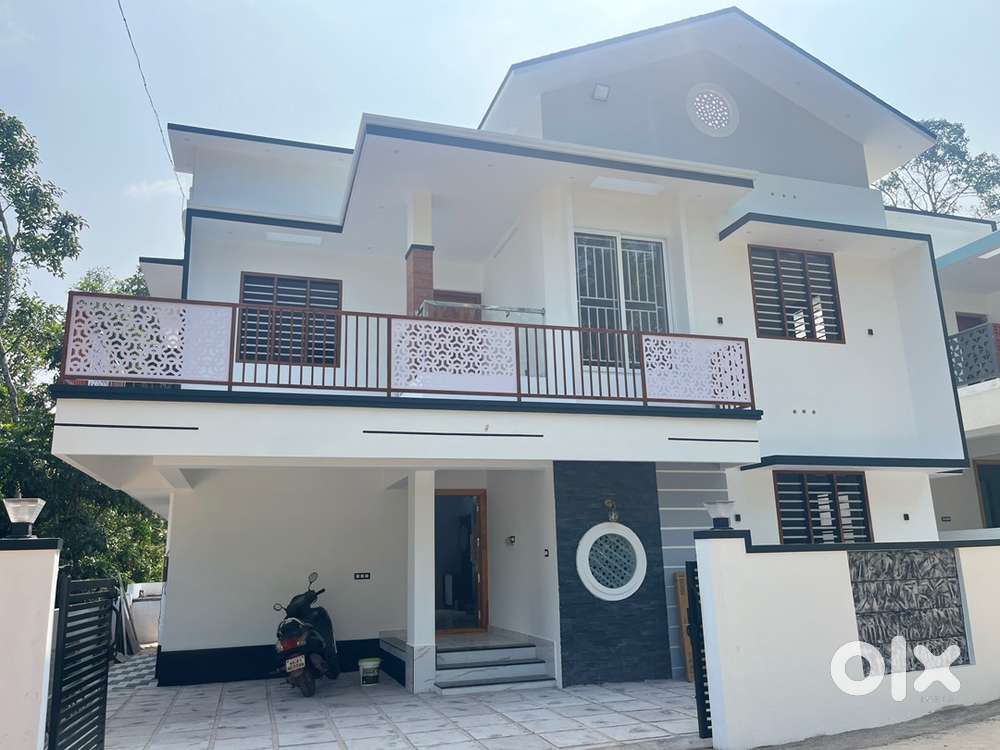 New Look Modern House Kattayikonam Near