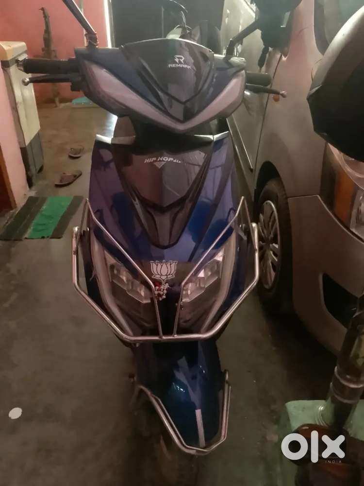 Best Condition and one hand drive..only.. average 65km se70km ka hai..