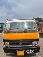 Tata 712. 17 feet 6 new tyare