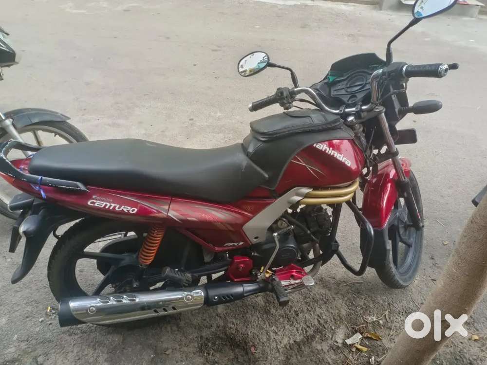 Mahindra centuro