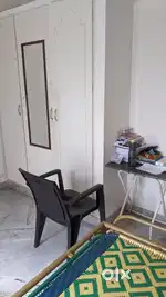 Paying guests for ladies