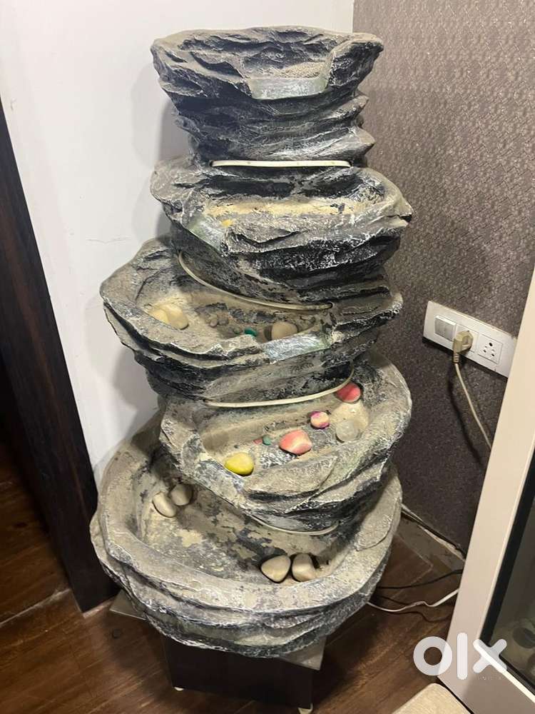 Decorative Indoor Water Fountain  Rock Design with LED Lights