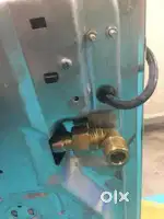 Sleek brand burner with chimney