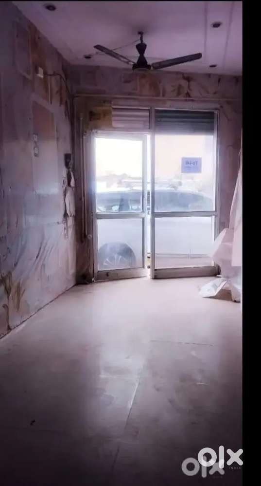 Shop on rent on main jaswantnagar