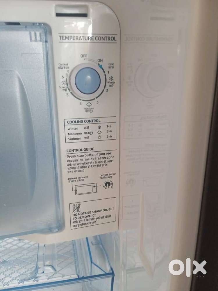 Selling Samsung183L Direct Cool Single Door Refrigerator, model RR20C1