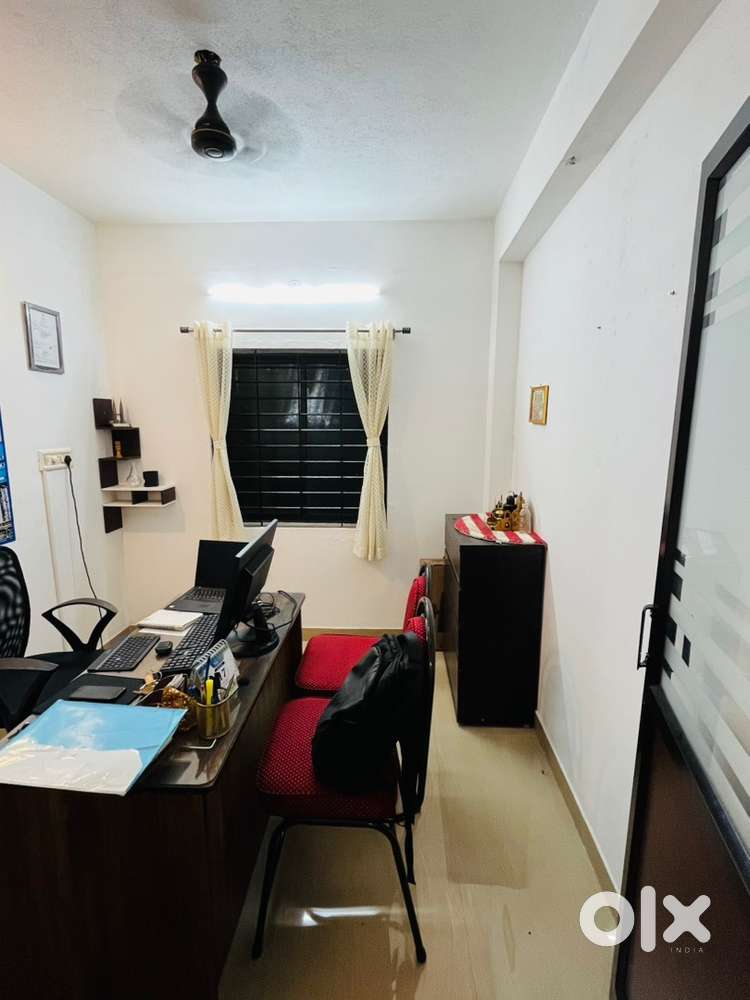 Furnished office for rent at pumpwell