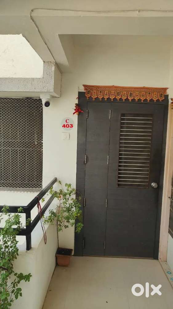 3 bhk furnished flat for sale