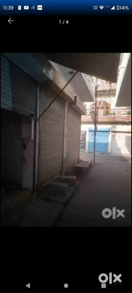 Prime location shop near malik talior