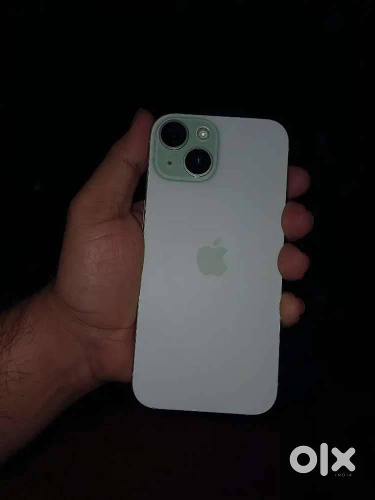 Iphone 15 128gb bettery health 87 percent i last box