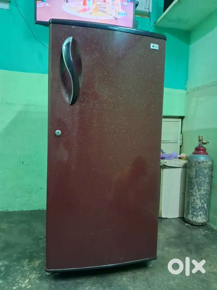 Lg single door fridge good condition fix prise ...