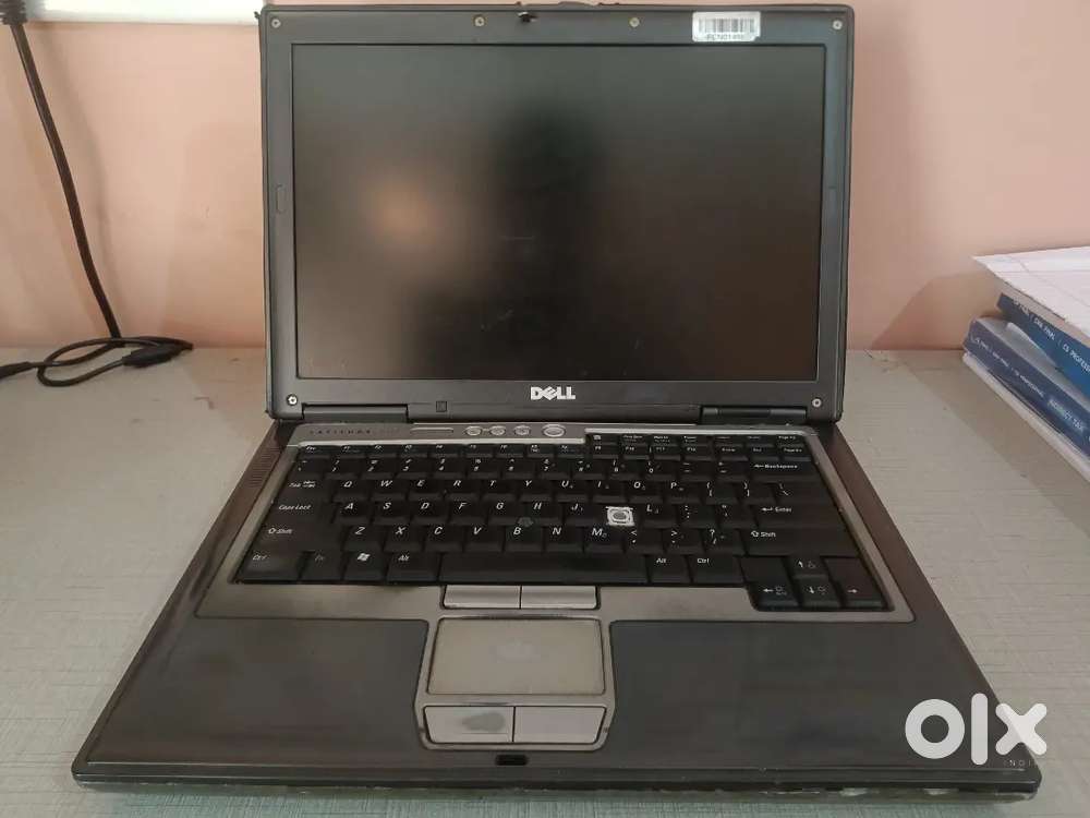 Dell Latitude D620 Laptop - 2GB RAM - Not working - For Parts/Repair