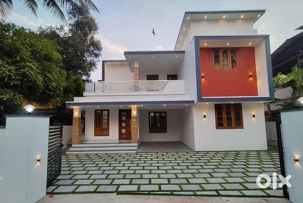 NEW HOUSE FOR SALE AT KADPPAKADA.