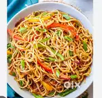 Noodles momos spring roll etc. argent main ldka chahiye.