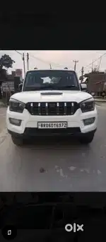 मै अपनी गाड़ी बेंच रहा हूं