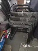 Chair . table.round chair