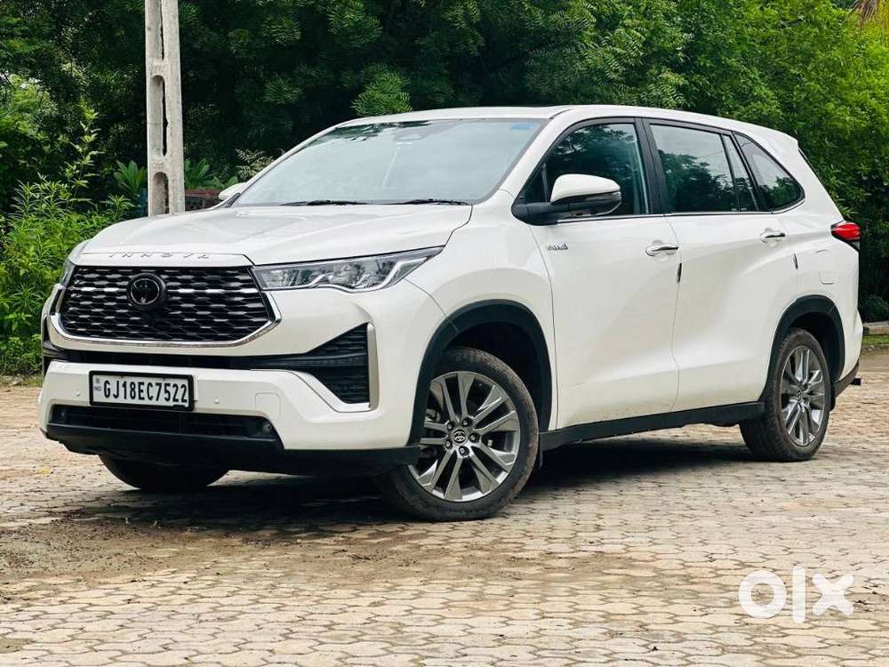 Toyota Innova Hycross 2.0 ZX (O) Hybrid 7 STR, 2024, Petrol