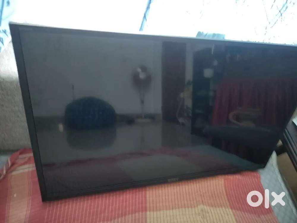 Sony Bravia , 3 years old ..no paper