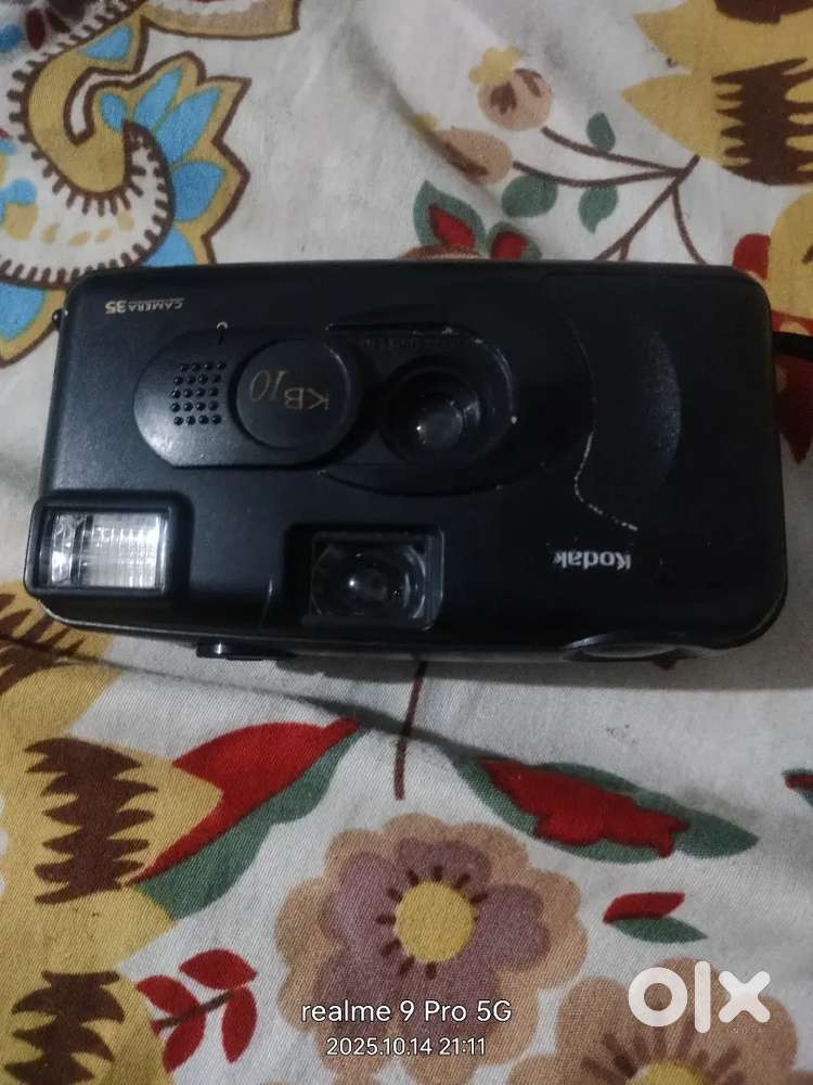 Camera 35 second hand