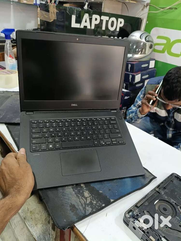 Dell cor i3 ram 8 SSD 256 gb win 11