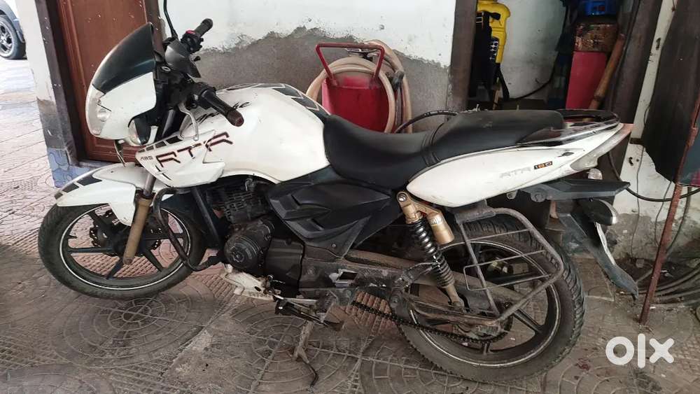 TVS Apache RTR 180ABS