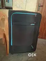 Travel suitcase
