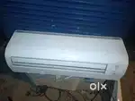 Ac 1.5 ton split AC Daikin