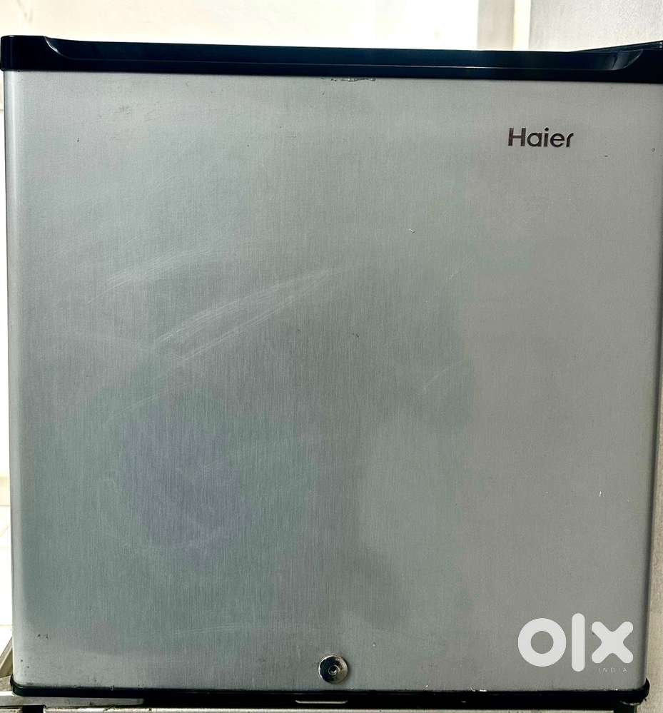Haier mini Fridge