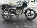 Splendor motorcycle tanki te stikar lga va  bohot vadia condition ch a