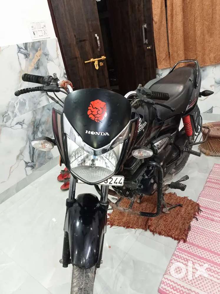 Honda CB SHINE 125cc ( November 2019 model) urgent sell