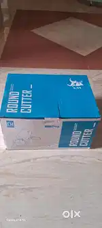 Cloth cutting round knif machine