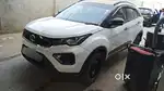 One hand use car