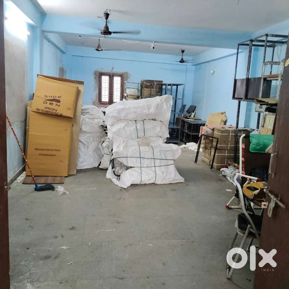 Godown or Office Space For Rent At Gurudwara junction