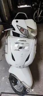 Honda activa 3g white colour 2014 model good condition
