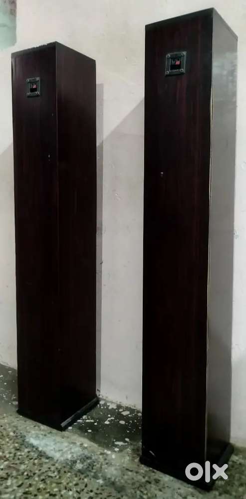 Original Dainty company woofer Tower speakers Good bass quality