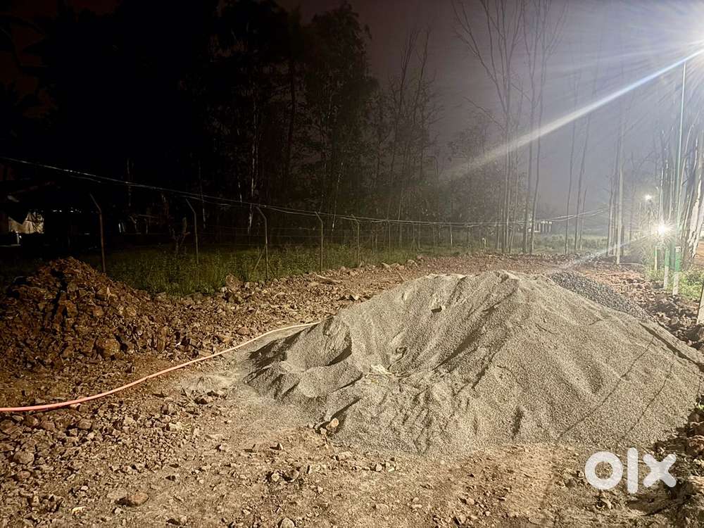 3000 Sq Ft plot on rent, Front of Sakal Press