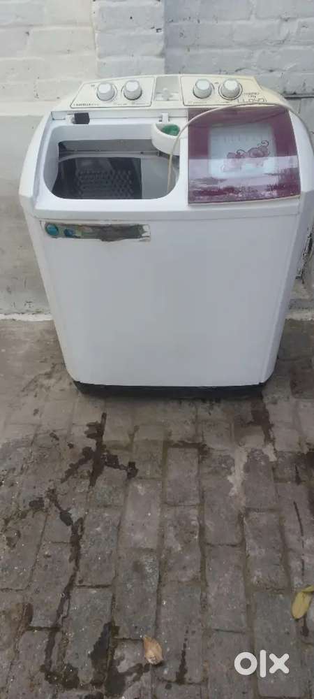 Lloyd washing machi 7.8kg motor copper ki