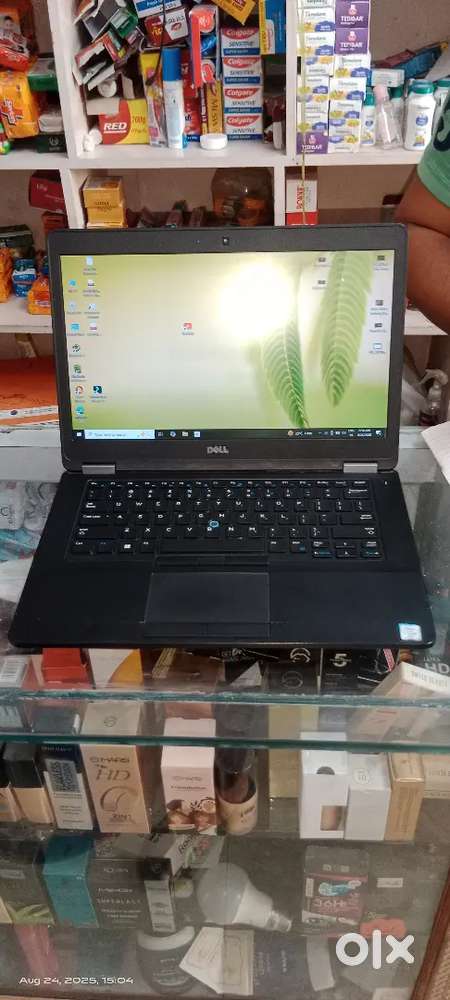 Dell laptop E5470 cleanest and good condition fresh laptop