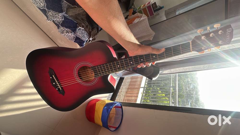 Revel guitar