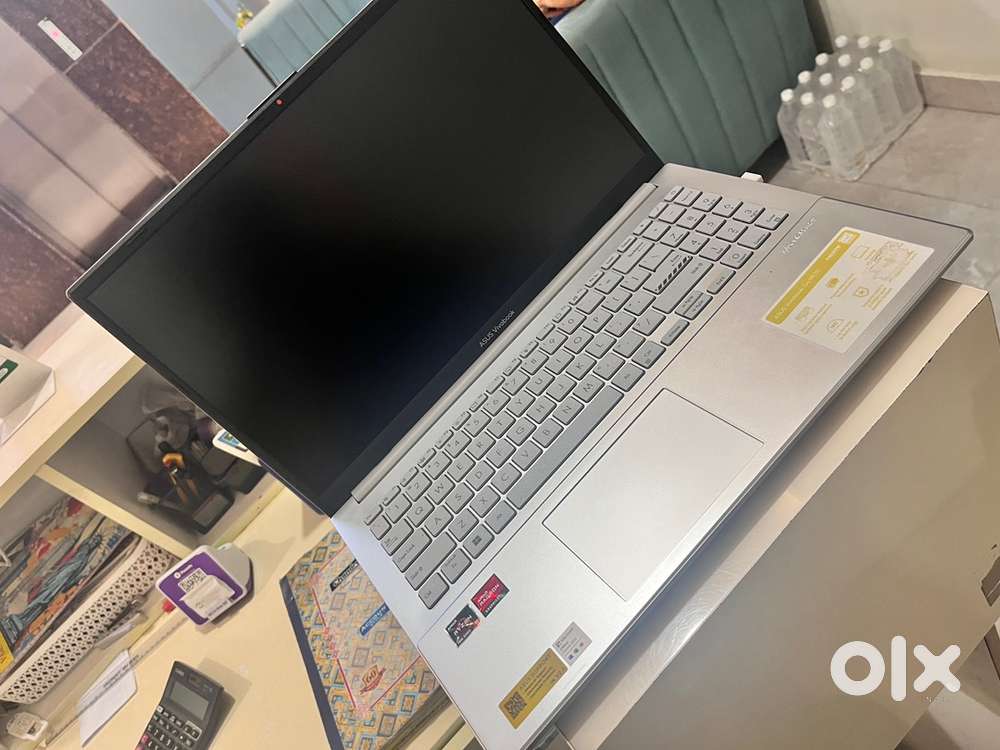 Asus vivobook Ryzen 5 256/512