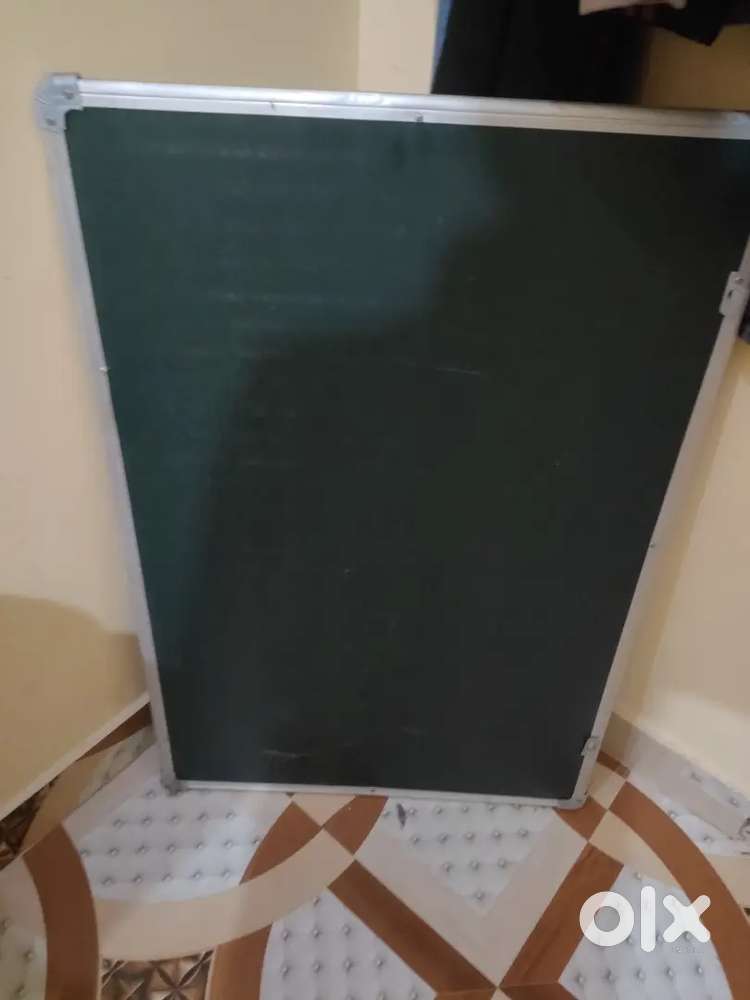White board & Back Side Green Board With Wooden Stand