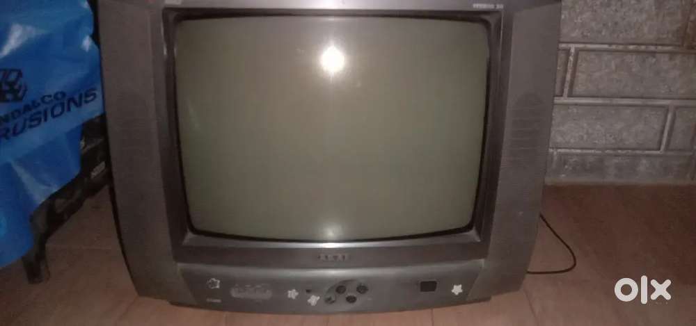 Old akai Good & running condition tv