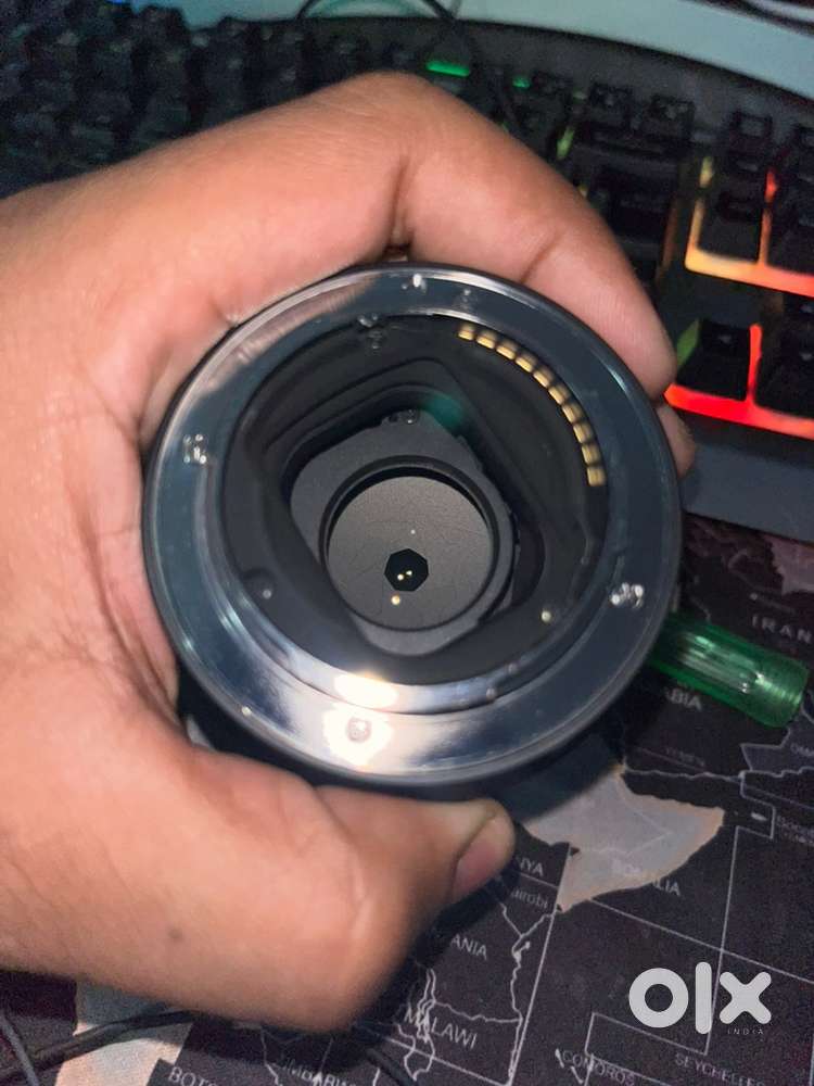 50 mm Sony full frame professional lens f 1.8