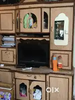 Brown showcase