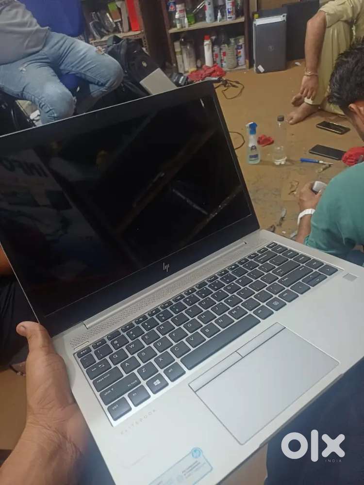Laptop selling