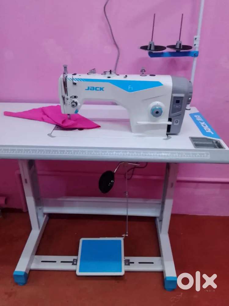 Tailor machine