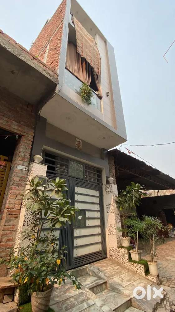 40 gaz 2bhk + washroom + kitchen