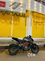 Duke 250 bs6 Abs