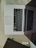 Apple MacBook Pro 15inch 16GB i7