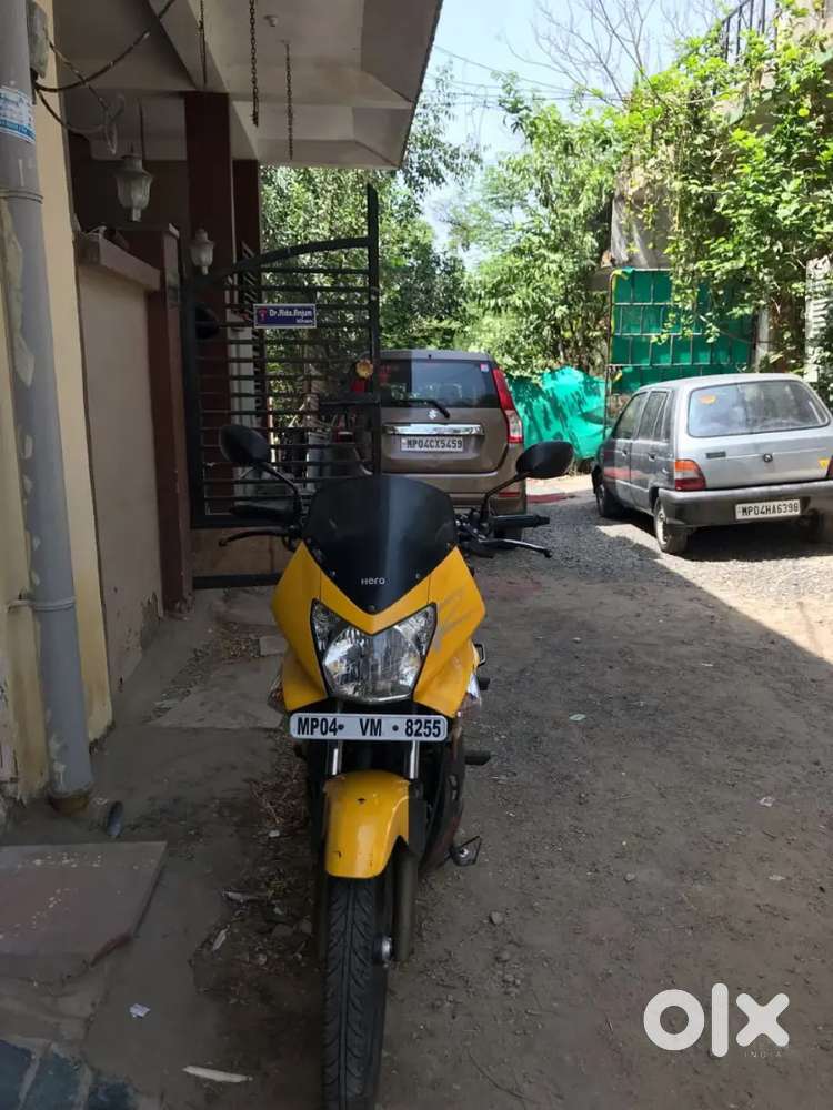 Hero (2003-2014) Karizma (2013)